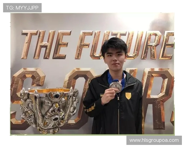 FPX在大师赛中的逆袭之路揭示了团队精神与战略智慧的完美结合 FPX在大师赛中的逆袭之路揭示了团队精神与战略智慧的完美结合