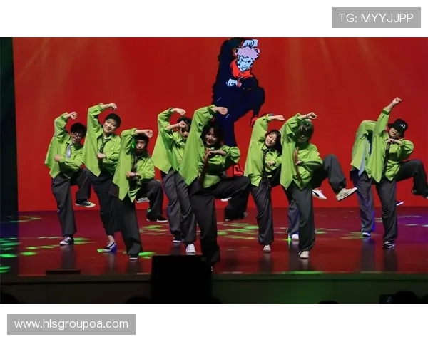 南京街舞队战术揭秘:街舞巨献背后的故事与技巧分析 南京街舞队战术揭秘:街舞巨献背后的故事与技巧分析