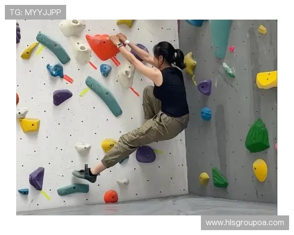 广州攀岩队与南京攀岩队赛后复盘分析灵活性表现与战术对比