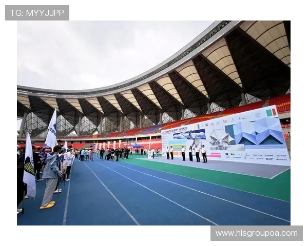 广州飞盘队在攀岩联赛中以86分稳居积分榜首位