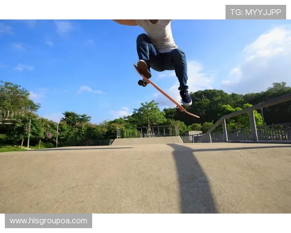 滑板灵活性大比拼广州滑板队荣获第一名展现超凡实力