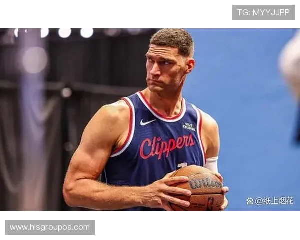 布鲁克洛佩斯:从NBA巨星到篮球战术的深度解析与发展历程 布鲁克洛佩斯:从NBA巨星到篮球战术的深度解析与发展历程