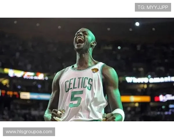 热火与雄鹿的詹韦连线展现篮球魅力引发球迷热议 热火与雄鹿的詹韦连线展现篮球魅力引发球迷热议